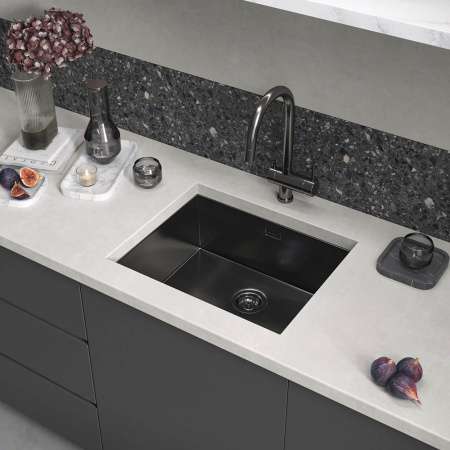 Кухонная мойка Reflexion Como RX2054BL оружейная сталь