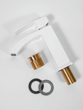 Cмеситель для раковины Hansberge H1077 Белый хром