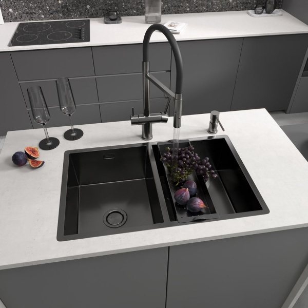 Смеситель Reflexion Lago RX9901BL для кухни с гибким изливом и подключением к фильтру, оружейная сталь