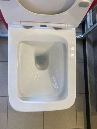 Комплект Styron STY-740+STY-800-2 хром-глянцевая кнопка смыва и подвесной безободковый унитаз Lekvo с тонким сиденьем для подвесного унитаза "soft-close" (520*340)