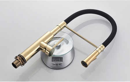 Смеситель для мойки Accoona А4890WF-1 гибкий излив с держателем, черный/золото