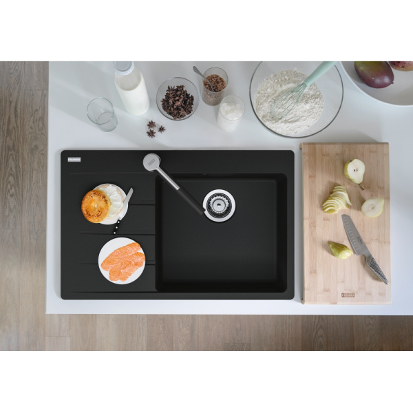 Кухонная мойка FRANKE 114.0639.719 из материала Fragranite CNG 611/211-78 TL, чаша справа, черный матовый (в комплекте вентиль-автомат и сифон)