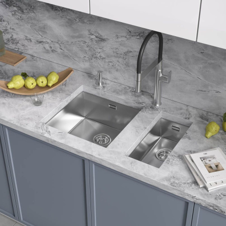 Кухонная мойка Reflexion Como RX2022SS полированная сталь