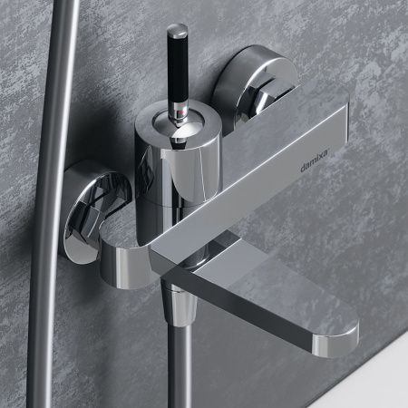 Смеситель для ванны и душа Damixa Arc 291000000 c поворотным изливом