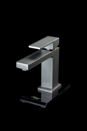 Cмеситель для раковины Boheme Qubic Matt Gun Metal 471-GM