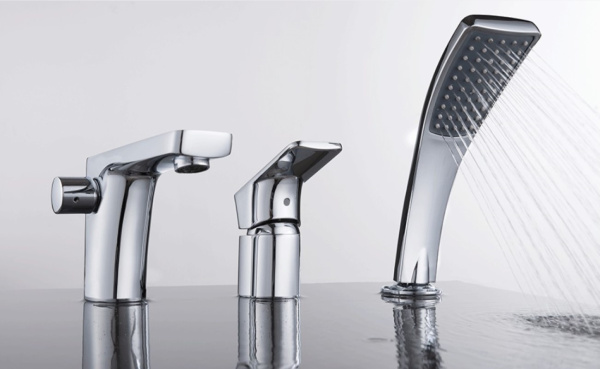 Смеситель на борт ванны D&K Berlin DA1434901, хром