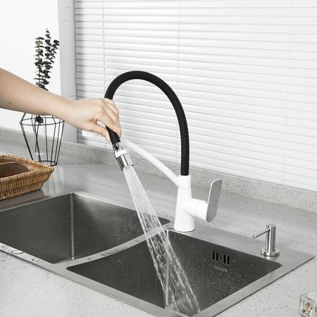 Смеситель для кухни Gappo G48 G4048-8 с гибким изливом