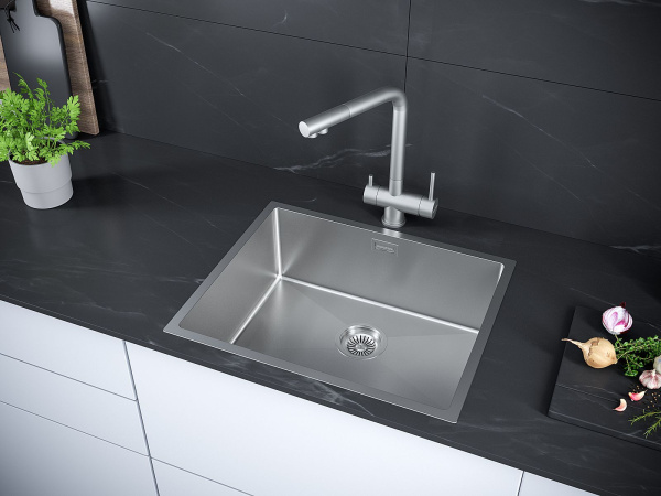 Мойка Paulmark NEXT 54 UNI PM215444-BS 440х540х200 мм, нержавеющая сталь, нержавеющая сталь