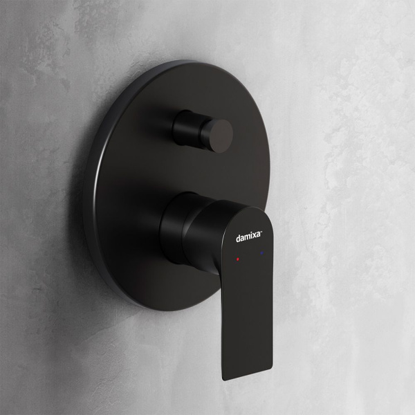 477100300 Apollo Смеситель для душа Damixa монтируемый в стену, черный