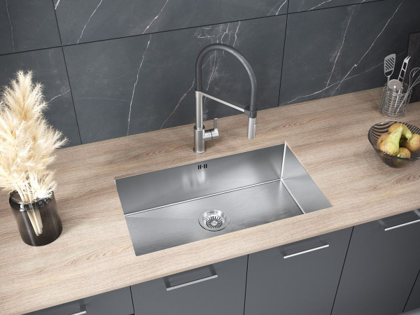 Мойка Paulmark GERBERG 74 UNI PM257444-BS 440х740х200 мм, нержавеющая сталь, брашированная нержавеющая сталь