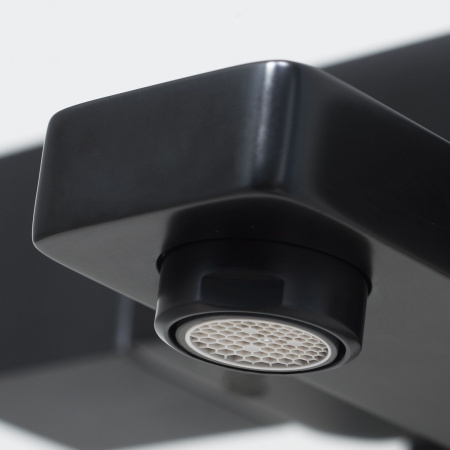 Душевой комплект с термостатическим смесителем WasserKRAFT  BK29901BM