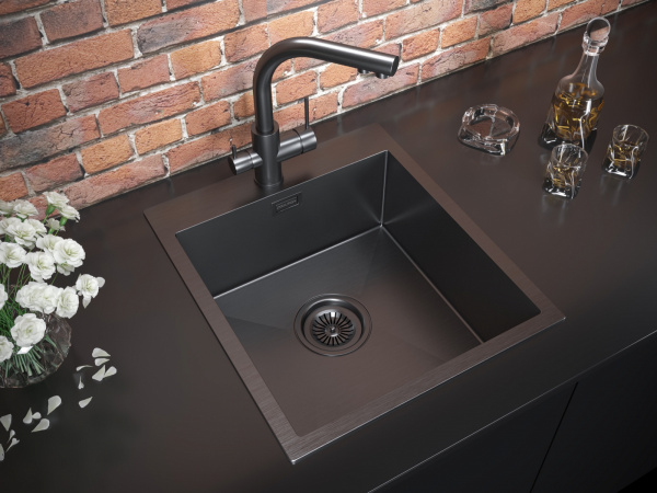 Смеситель для кухни Paulmark ESSEN Es213011-GM, вороненая сталь