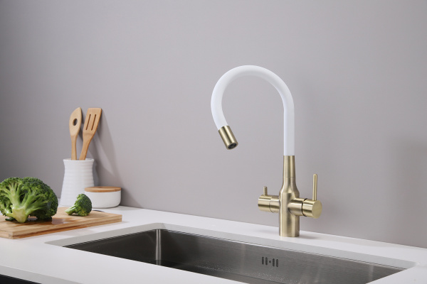 Смеситель для кухни Paulmark SALIX Sa213419-BRw, бронза/белый