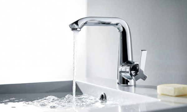 Смеситель для раковины Bravat Waterfall F173107C-1, хром