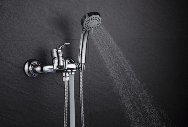 Смеситель для ванны D&K Rhein DA1363201, хром