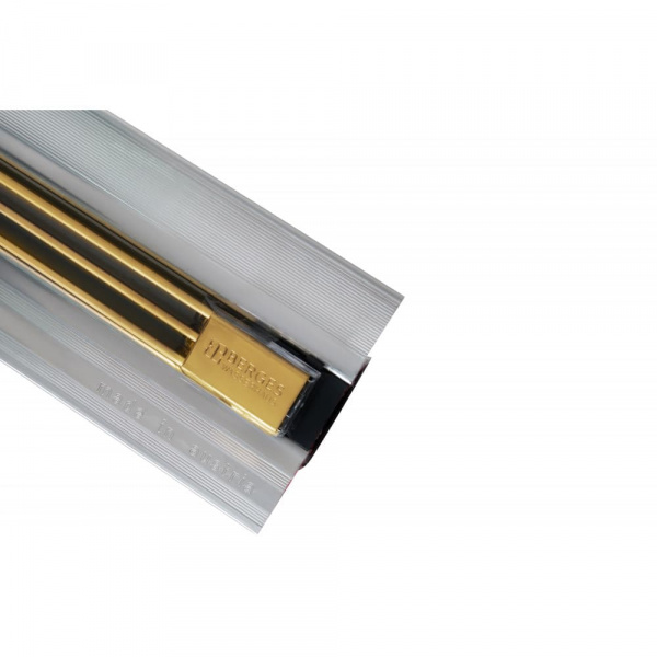 Желоб BERGES водосток напольный SUPER Slim 700 нержавеющая сталь решетка золото глянец S-сифон D50/110 вертикальный