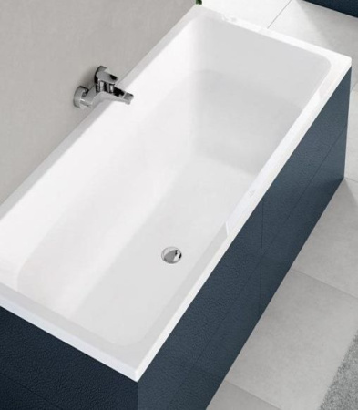 Акриловая ванна Kolo Supero 5363000 180x80 слив по центру, с ножками