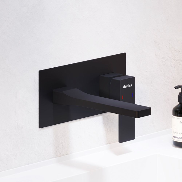 530260300 Gala Смеситель для умывальника Damixa монтируемый в стену, чёрный