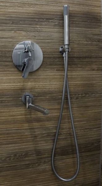 Душевая система Ahti Satakunta SK305118