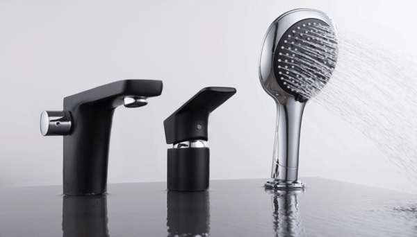 Смеситель на борт ванны D&K Berlin DA1434915, черный