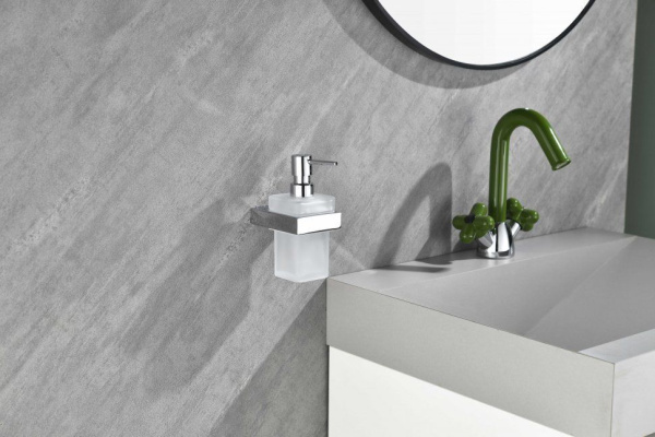 Настенный дозатор для жидкого мыло Grocenberg AC0028 (Хром)