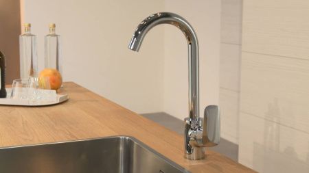 Cмеситель для мойки Hansgrohe 71835000