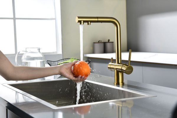 Смеситель для кухни Paulmark SERPENTINE Se213222-BG, брашированное золото