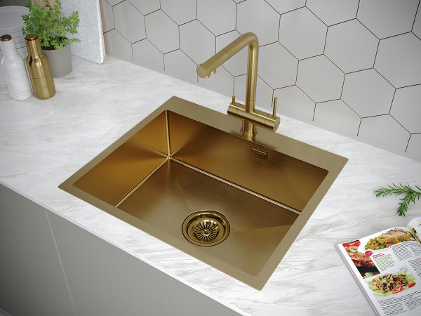 Смеситель для кухни Paulmark SKALEN Sk213020-BG, брашированное золото