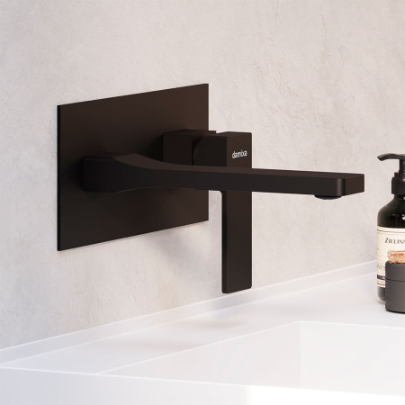 530260300 Gala Смеситель для умывальника Damixa монтируемый в стену, чёрный