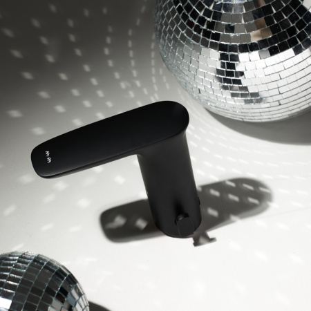 F50A02322 Inspire V2.0 Смеситель для умывальника AM.PM сенсорный, черный.