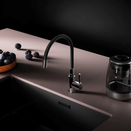 F85B07602 X-Joy S, Смеситель для кухни AM.PM с гибким изливом, черный/хром