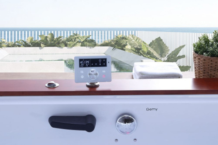 Акриловая ванна Gemy G9052 II K L