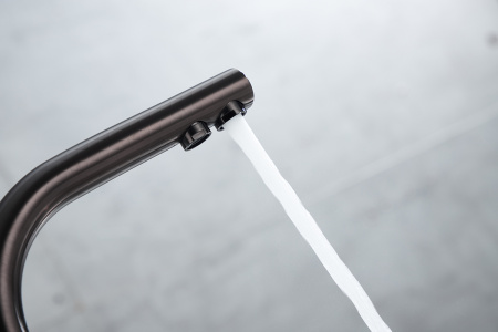 Смеситель для кухни Paulmark ESSEN Es213011-GM, вороненая сталь