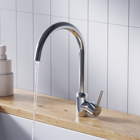 D3007000 Logic Кухонный смеситель Dorff поворотный, хром