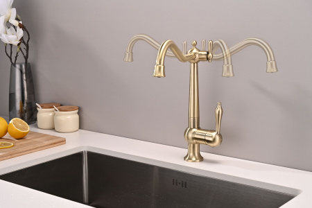 Смеситель для кухни Paulmark RETRO Re213226-BR, бронза