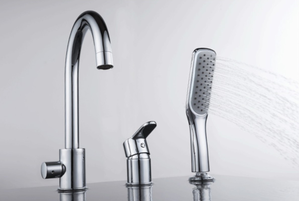 Смеситель на борт ванны D&K Rhein DA1394901, хром