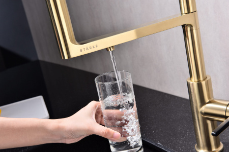 Смеситель для кухни Paulmark TORNADO To213402-SBG, светлое брашированное золото