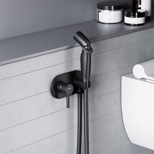 212000300 Option Смеситель Damixa монтируемый в стену, с гигиеническим душем, чёрный