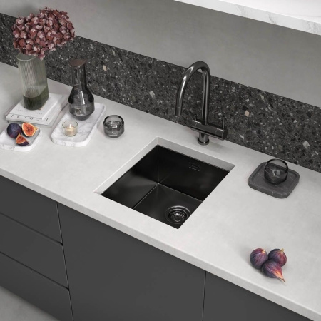 Кухонная мойка Reflexion Como RX2038BL оружейная сталь