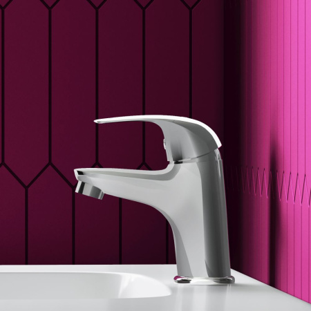 Смеситель для умывальника Dorff D1100210 Stark