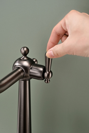 Смеситель для кухни Paulmark RETRO Re213226-GM, вороненая сталь