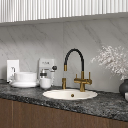 Смеситель Reflexion Lago RX9902GD для кухни с гибким изливом и подключением к фильтру, брашированное золото