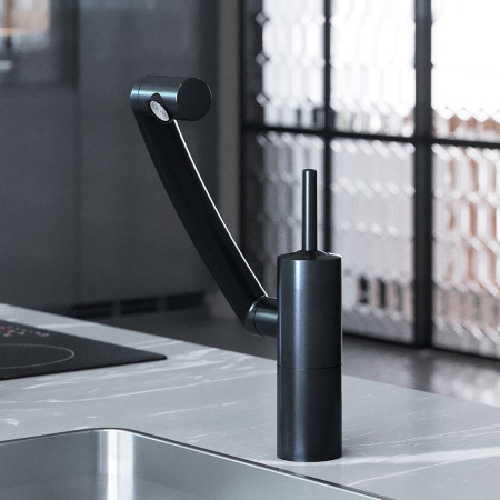 290007364 ARC Смеситель для кухни Damixa, поворотный излив 236 мм (черный)