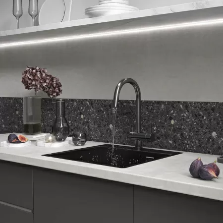 Кухонная мойка Reflexion Iseo RX2250BL оружейная сталь
