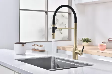 Смеситель для кухни Paulmark MAGNETO ONE Ma213188-SBG, светлое брашированное золото
